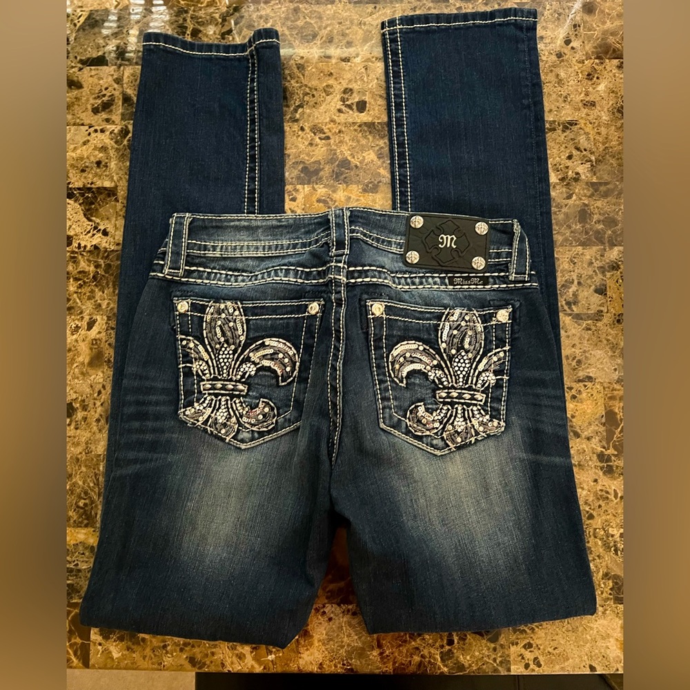 🌸Miss Me Women’s Signature-Rise Straight Leg Bedazzled Denim Jeans Sz 27🌸